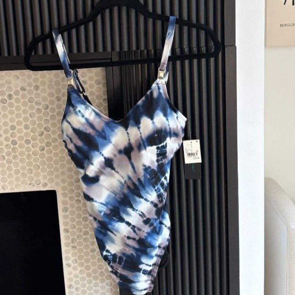 NWT Aqua Blue Tie Dye V-Neck One Piece Swimsuit Women's Size S 4/6